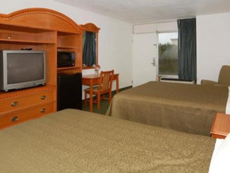 Econo Lodge Baytown Bagian luar foto